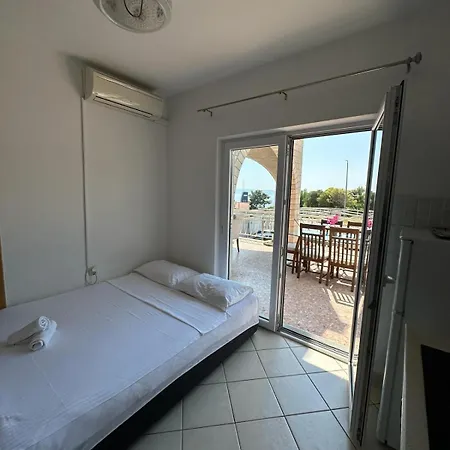 Mare 1 Daire Makarska
